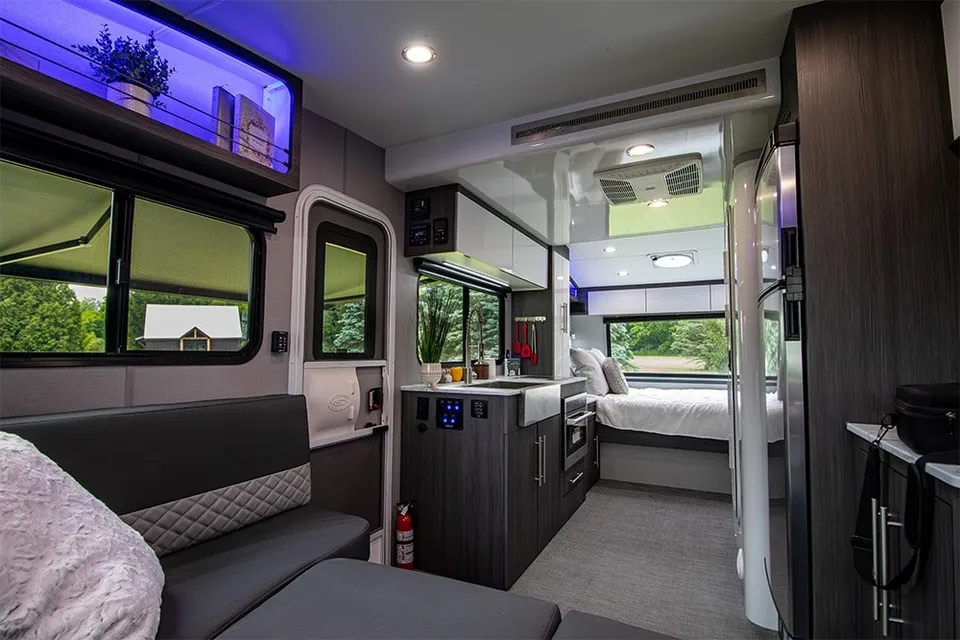Overland Tonight: Intech Aucta Magnolia Off Grid & On Travel Trailer