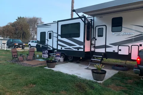 Ramiro's Keystone Impact Fuzion 267 Toy Hauler