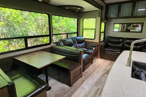 Grand Design Solitude Spacious 2 Bedroom