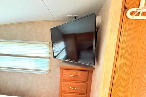 Canyon Cruiser Charlie - Adventure-ready fifth wheel Trailer