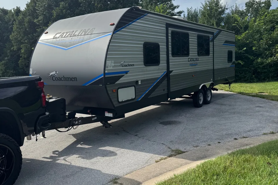 Randy's Coachmen Catalina 303QBCK Travel Trailer