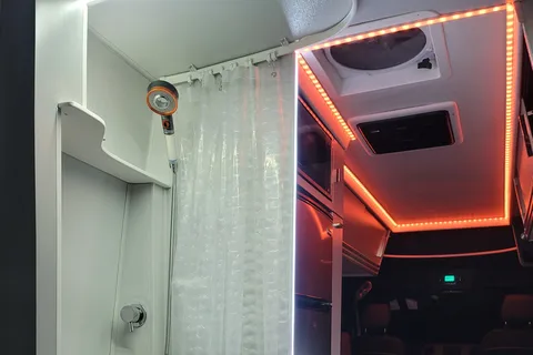 Moonbean, Sprinter Adventure Van 2022
