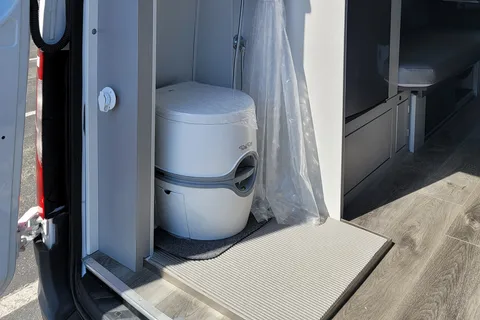 Moonbean, Sprinter Adventure Van 2022