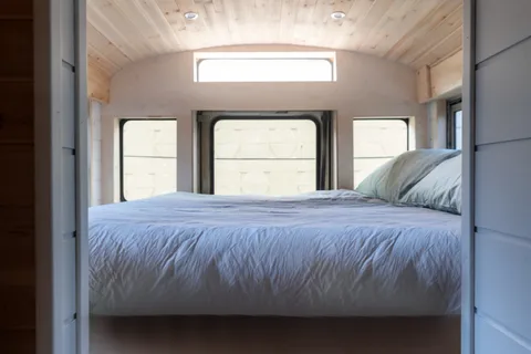 Magnifique Autobus converti 4 saisons! - Aucun permis spécial requis