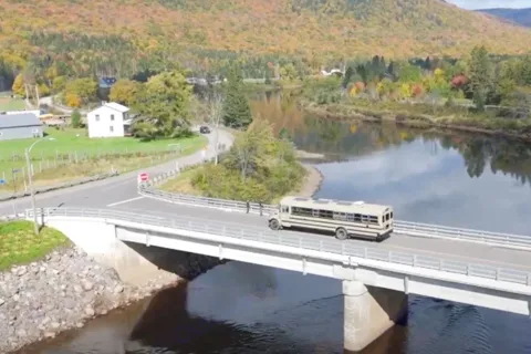 Magnifique Autobus converti 4 saisons! - Aucun permis spécial requis