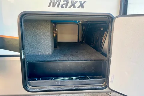 Justin's bunkhouse Forest River Wildcat maxx Fifth Wheel
