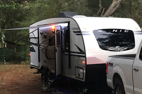 Don's Venture Sonic 220VRB Travel Trailer