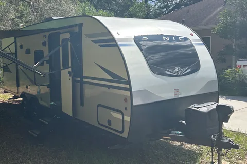 Don's Venture Sonic 220VRB Travel Trailer