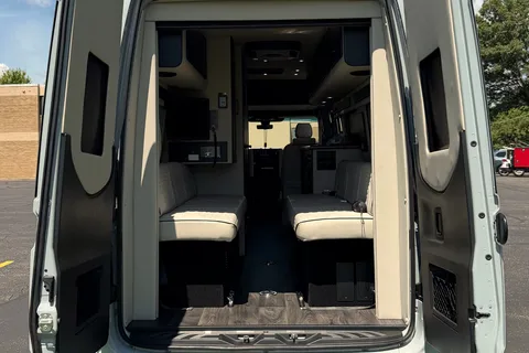 Mercedes-Benz Sprinter 3500XD Class B
