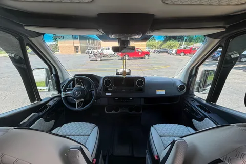 Mercedes-Benz Sprinter 3500XD Class B