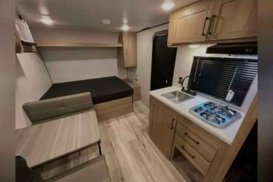 Keystone 2025 Travel Trailer