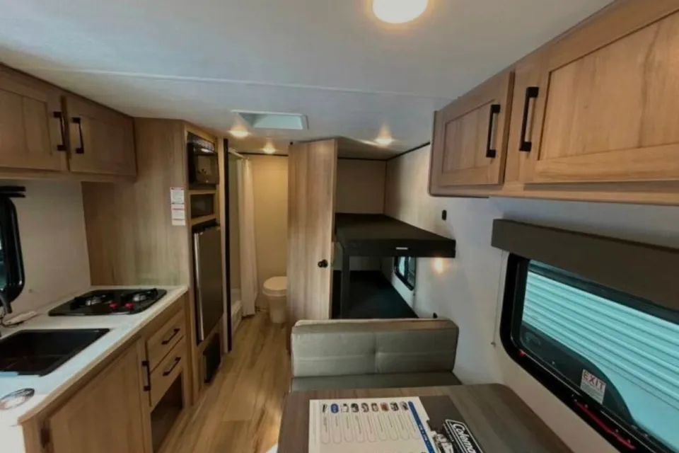Keystone 2025 Travel Trailer