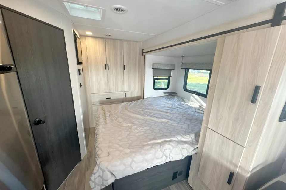 2023 Mercedes-Benz Sprinter / Forest River Sunseeker 2400 MBS Class C