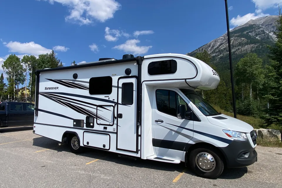 2023 Mercedes-Benz Sprinter / Forest River Sunseeker 2400 MBS Class C