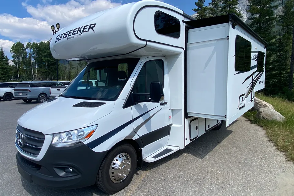 2023 Mercedes-Benz Sprinter / Forest River Sunseeker 2400 MBS Class C