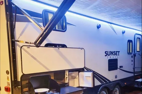 Catch the Sunset | Fully Loaded Family Bunkhouse