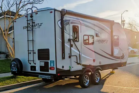 The Hangout Starcraft Super Lite 212FB (DELIVERY ONLY)
