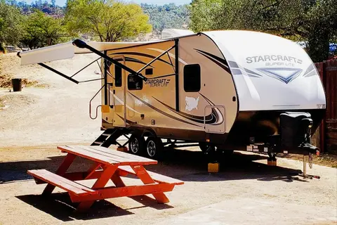 The Hangout Starcraft Super Lite 212FB (DELIVERY ONLY)