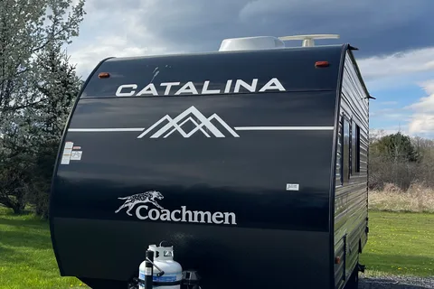 Coachmen Catalina Summit series Travel Trailer