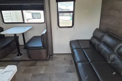 Dutchmen Coleman LRG 1905BH Travel Trailer NE EDM