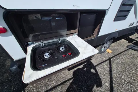 Dutchmen Coleman LRG 1905BH Travel Trailer NE EDM