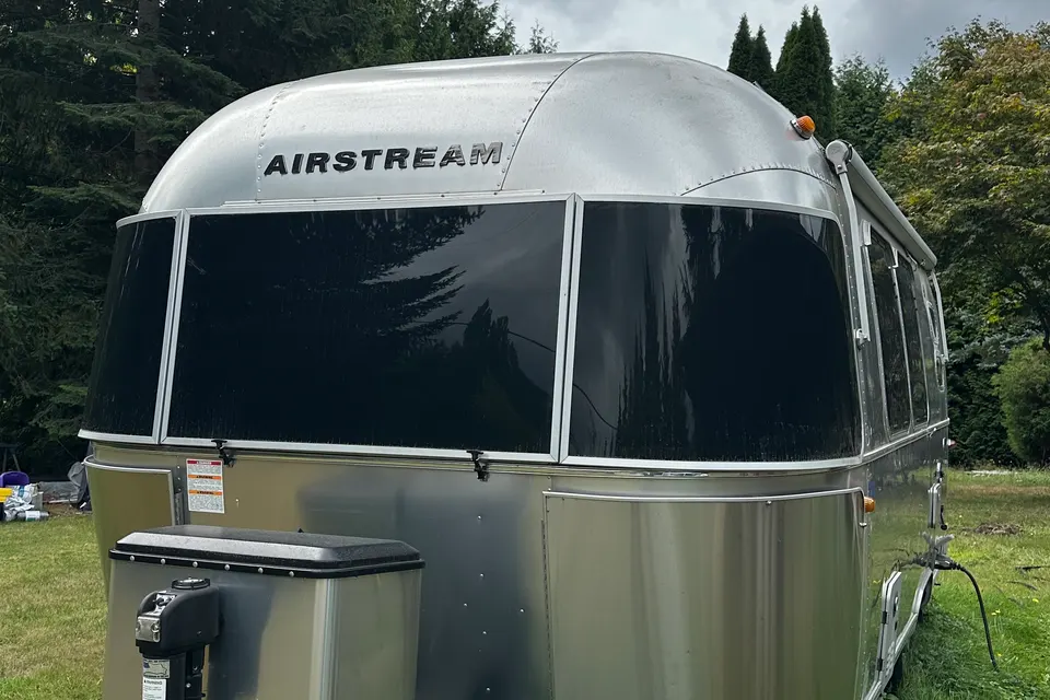 Harry’s Airstream Caravel 20FB Travel Trailer