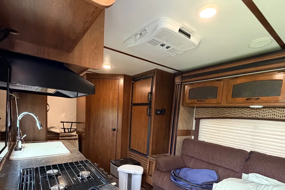 Kevin's Jayco JayFeather X23B Hybrid