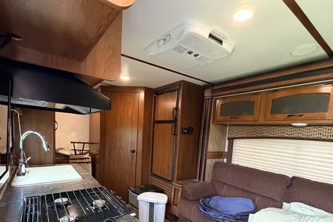 Kevin's Jayco JayFeather X23B Hybrid