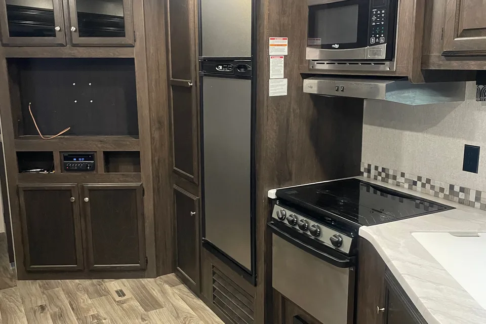 KJ's Jayco Starcraft Autumn Ridge Travel Trailer