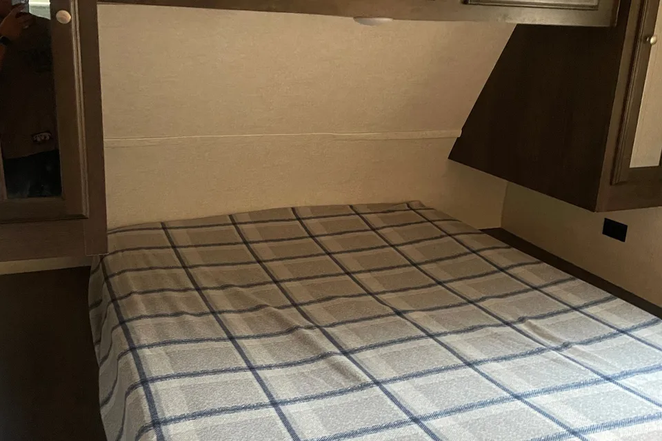 KJ's Jayco Starcraft Autumn Ridge Travel Trailer