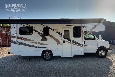 Thor FREEDOM ELITE Class C Motorcoach – Home on the Road