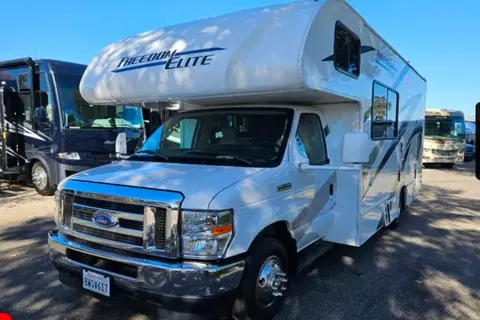 Ulindo Thor Motor Coach Freedom Elite Class C