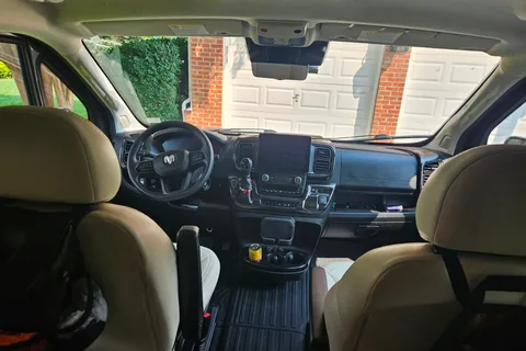 Winnebago Travato 59g Class B