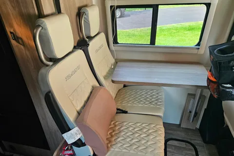 Winnebago Travato 59g Class B