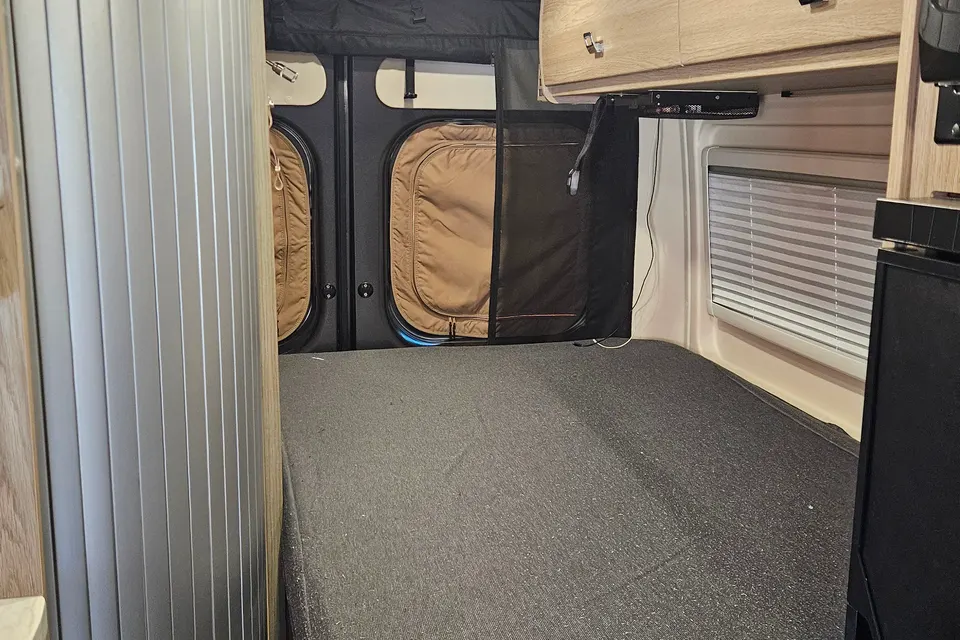 Winnebago Travato 59g Class B