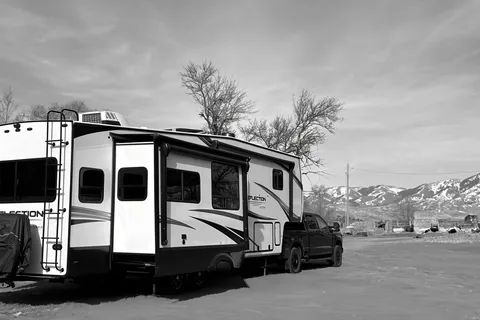 Pristine 2025 Grand Design Reflection 337 Fifth Wheel
