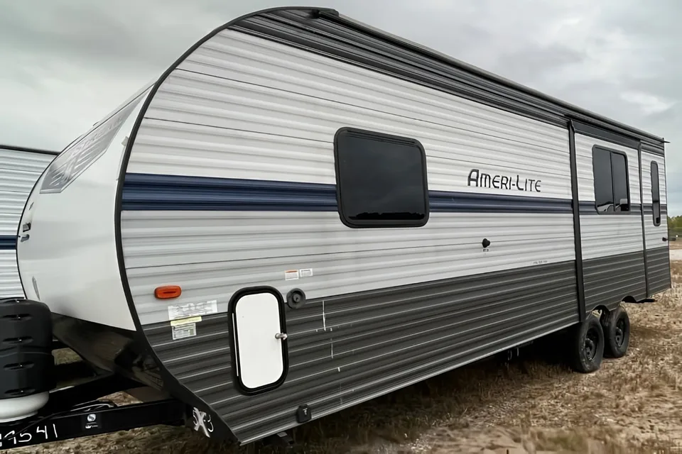 Scott's Gulf Stream 2022 COACH 236RL Travel Trailer