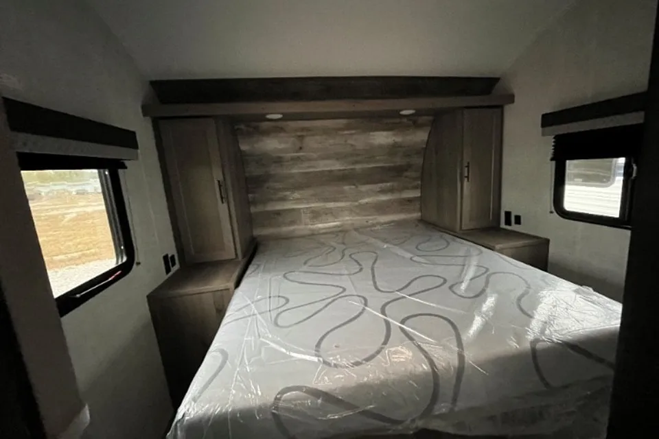 Scott's Gulf Stream 2022 COACH 236RL Travel Trailer