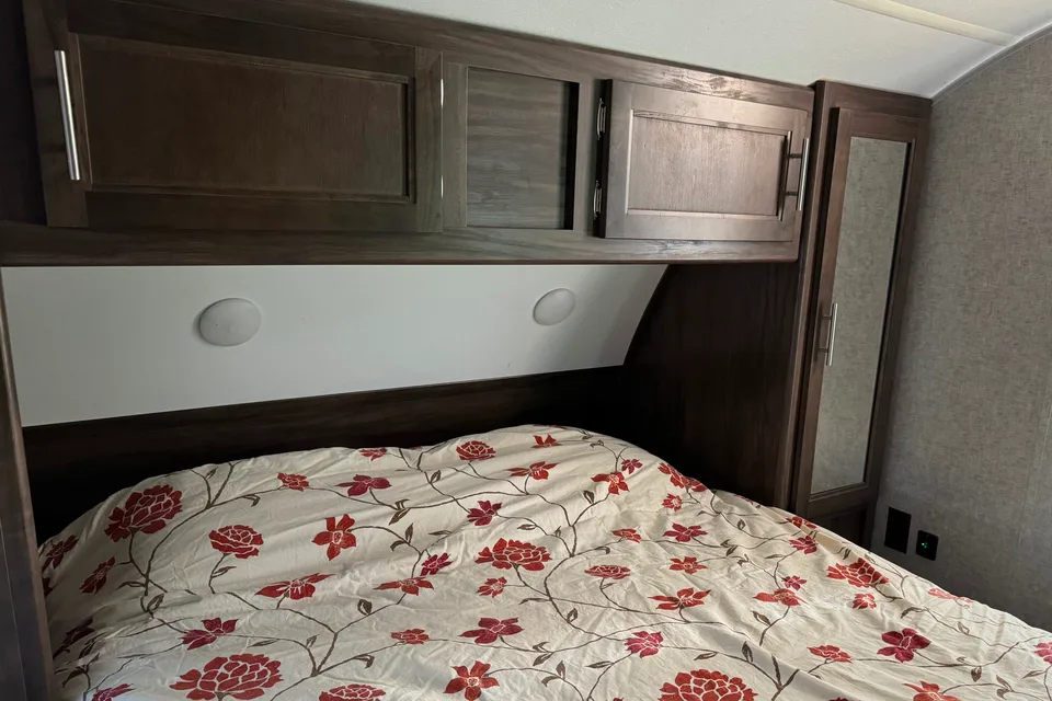 Now Available July 29 to  Aug 3!!!! Book now- Grey Wolf Limited Edition Bunk Bed Travel Trailer