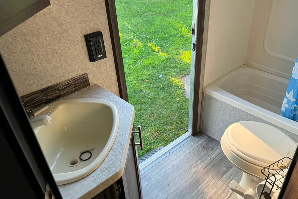 Now Available July 29 to  Aug 3!!!! Book now- Grey Wolf Limited Edition Bunk Bed Travel Trailer
