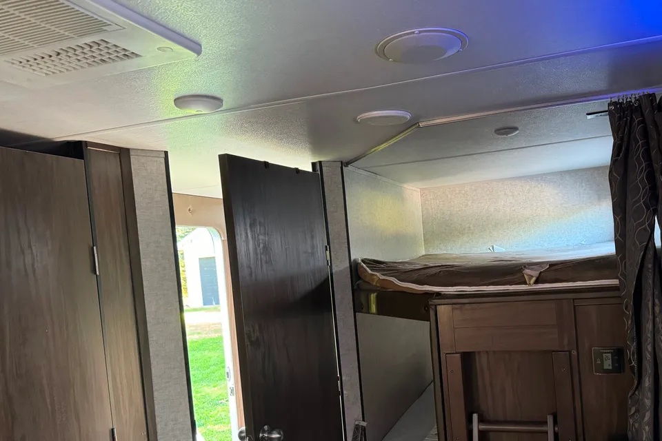 Now Available July 29 to  Aug 3!!!! Book now- Grey Wolf Limited Edition Bunk Bed Travel Trailer