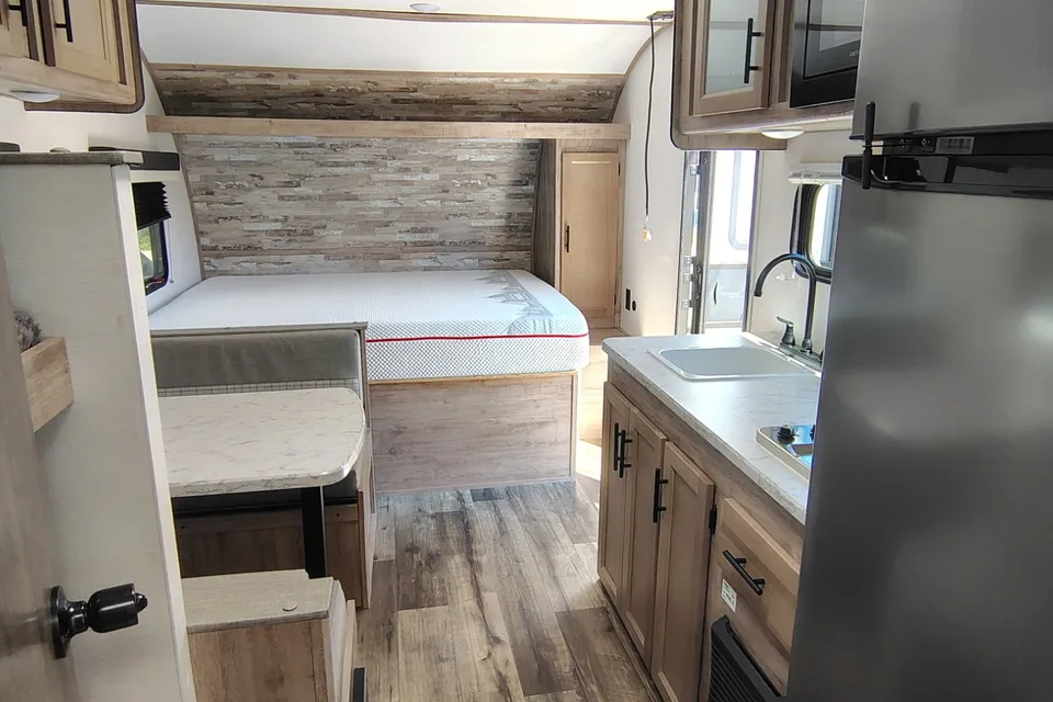 Hideaway Grand River 199 Travel Trailer