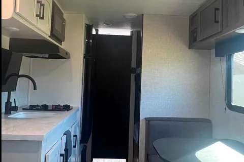 Off-road ready Jayco Jay Flight SLX 174BHW
