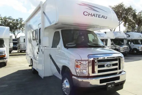 Like-New Thor Motor Coach ESpec Chateau 22Z Class C - GLG02