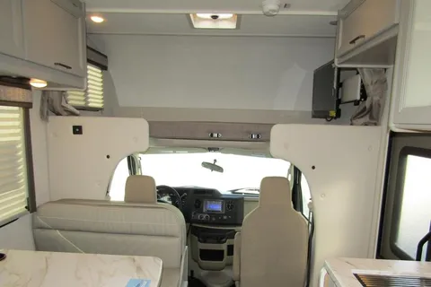 Like-New Thor Motor Coach ESpec Chateau 22Z Class C - GLG02