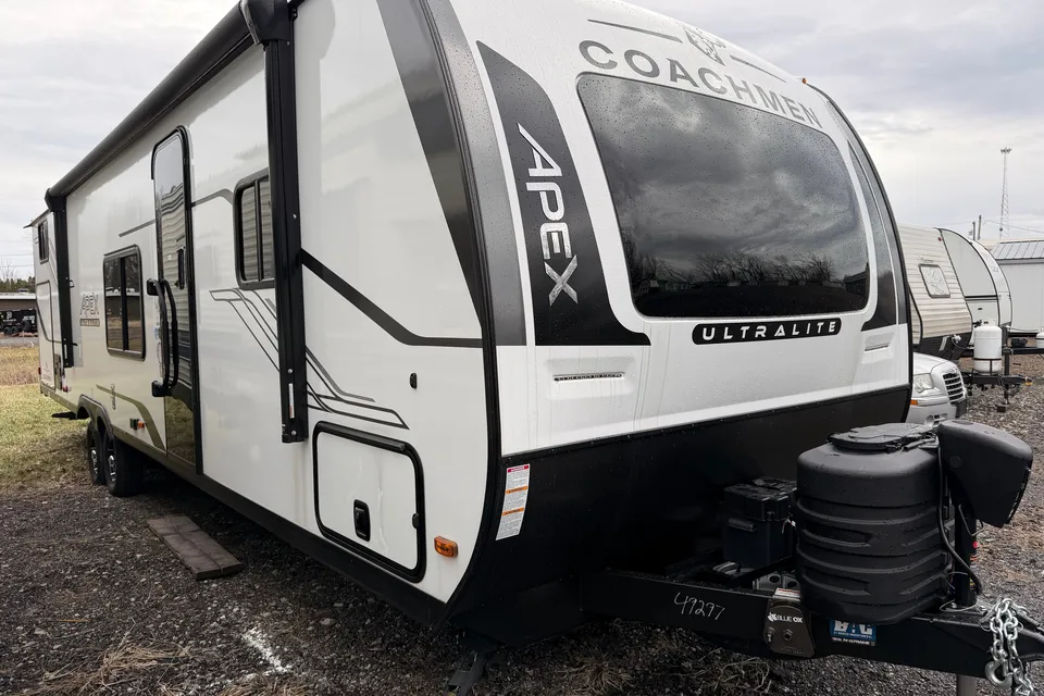 Family Coachmen Apex 300BHS Travel Trailer