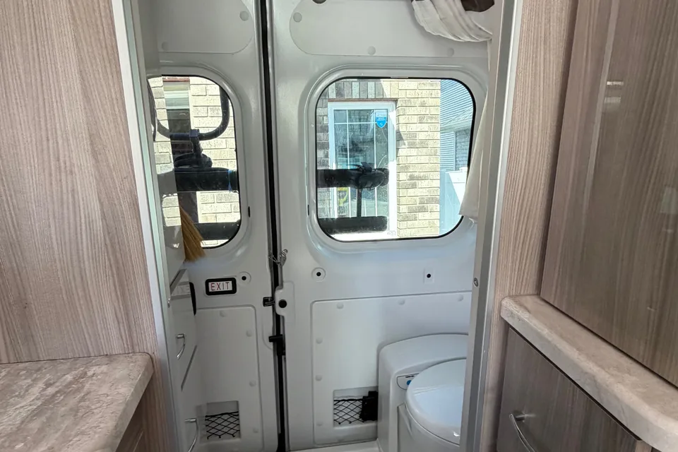 Nympha's Thor Motor Coach Class b Class B