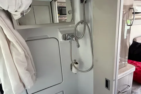 Nympha's Thor Motor Coach Class b Class B