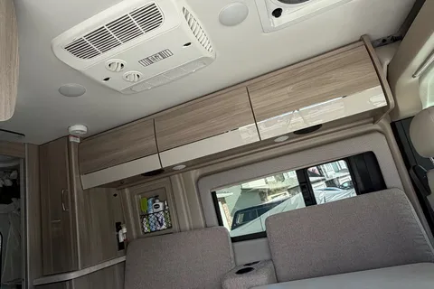 Nympha's Thor Motor Coach Class b Class B