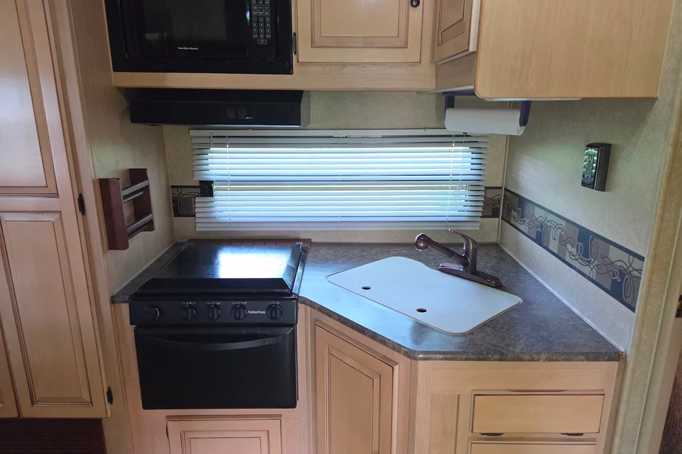 Paul's Forest River windjammer 2102w Travel Trailer